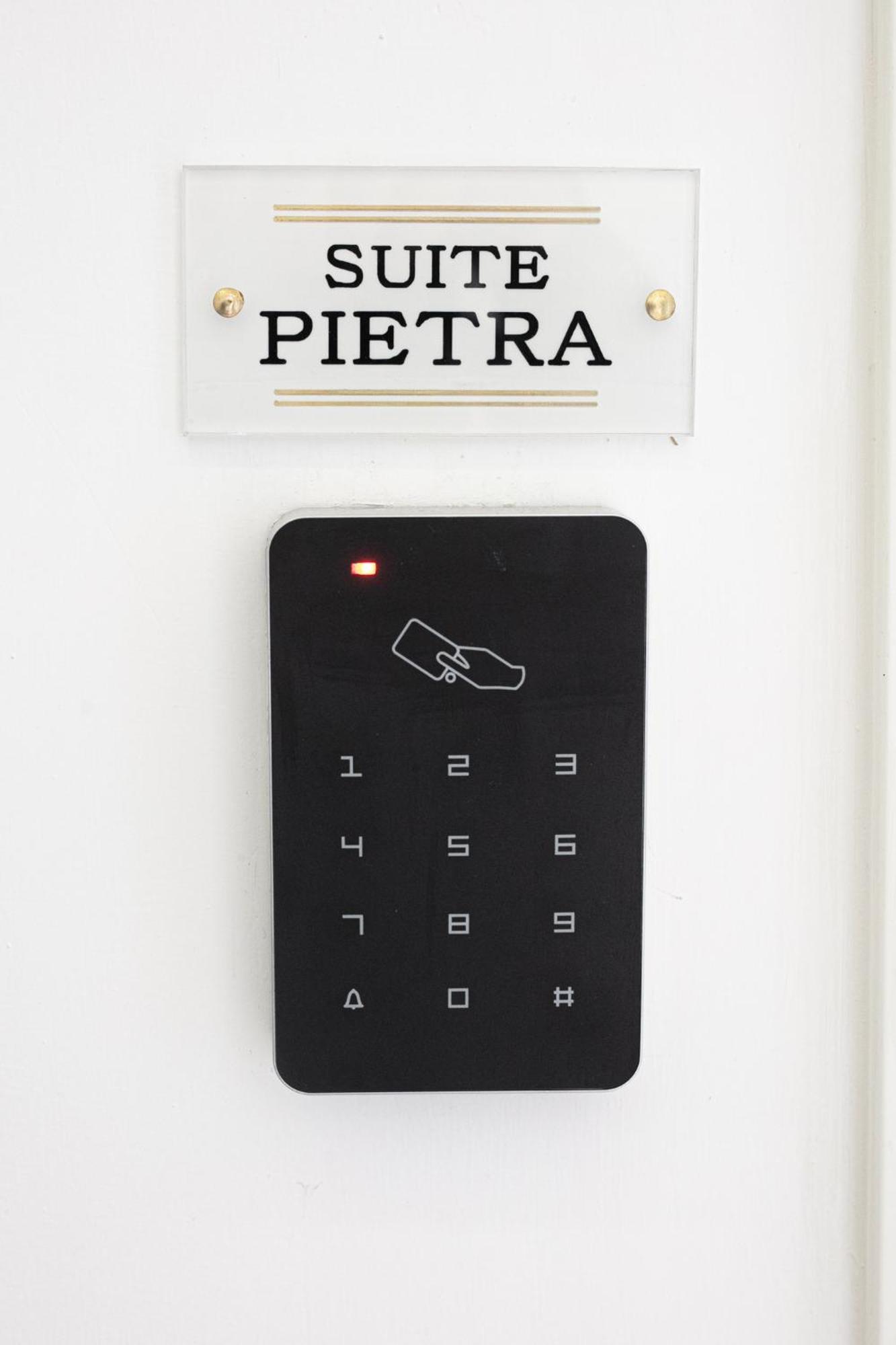 Pignasecca Domus Hotel Napoli Ngoại thất bức ảnh